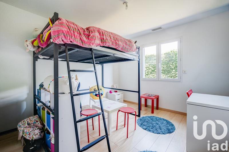 Maison - 238 m² - 7 pièces