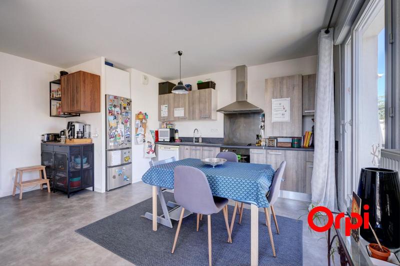 Appartement - 81 m² - 4 pièces