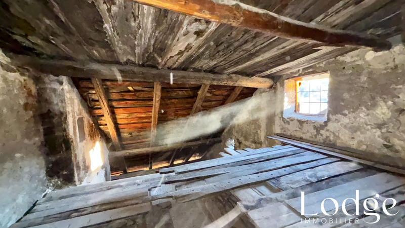 Appartement - 100 m² - 5 pièces