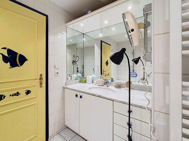 Appartement - 77 m² - 2 pièces