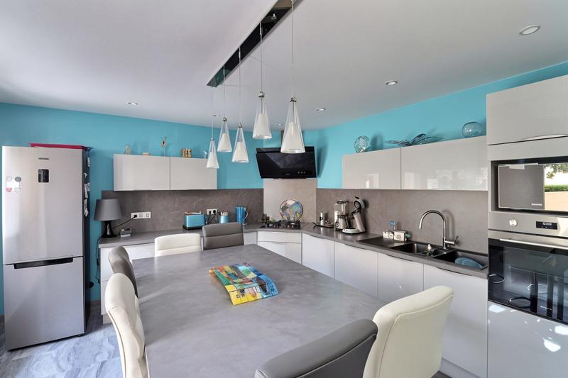 Villa - 112 m² - 6 pièces