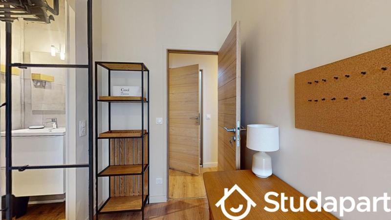 Chambre - 9 m² - 1 pièce