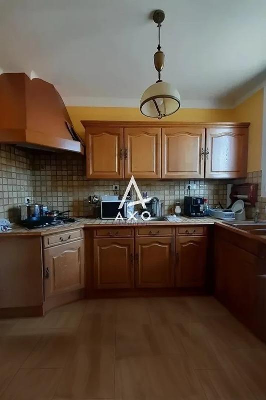 Maison - 121 m² - 6 pièces