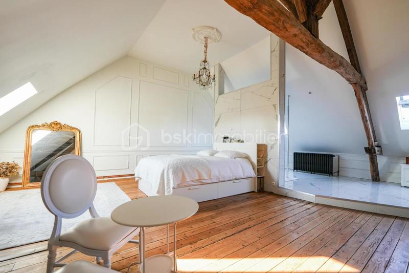 Maison de maîtres - 256 m² - 8 pièces