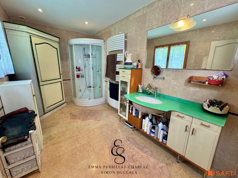 Villa - 200 m² - 7 pièces