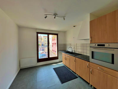 Appartement - 75 m² - 3 pièces