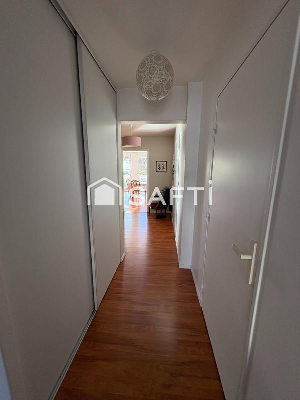 Appartement - 100 m² - 4 pièces