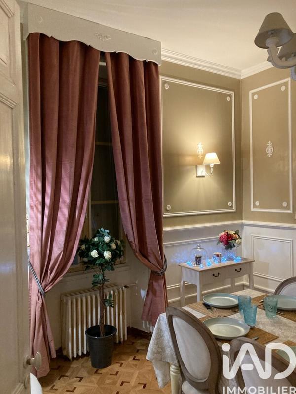 Maison de ville - 270 m² - 12 pièces