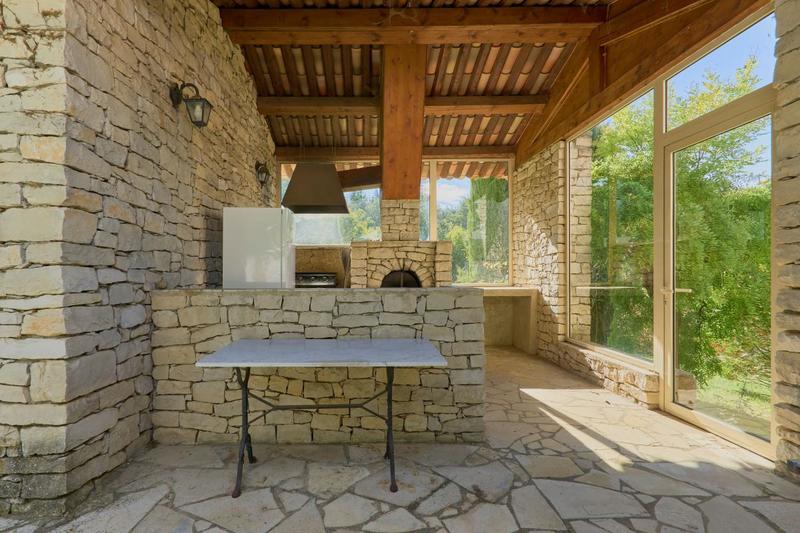 Maison - 255 m² - 6 pièces