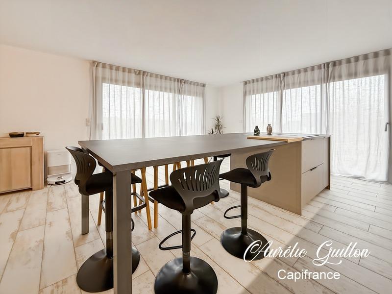 Maison - 105 m² - 5 pièces