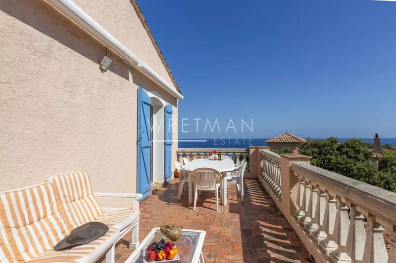 Villa - 212 m² - 6 pièces