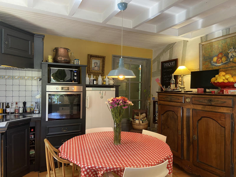 Propriété - 180 m² - 6 pièces