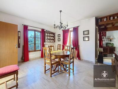 Maison - 128 m² - 5 pièces