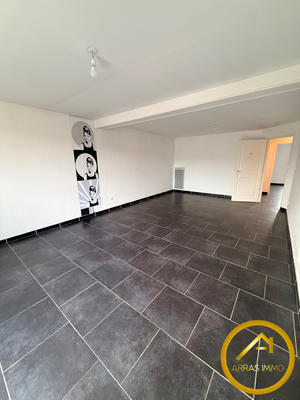 Appartement - 90 m² - 3 pièces