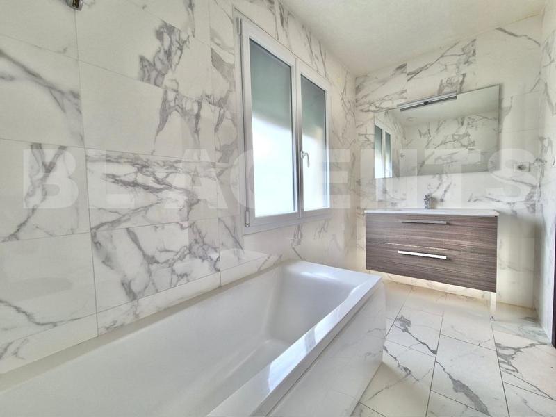 Maison - 150 m² - 5 pièces