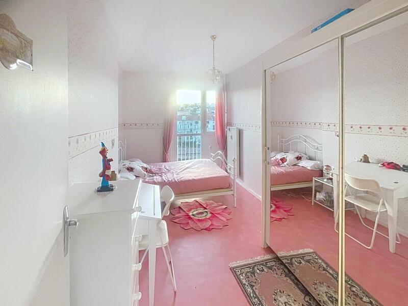 Appartement - 77 m² - 3 pièces