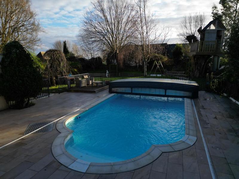 Maison traditionnelle - 199 m² - 8 pièces