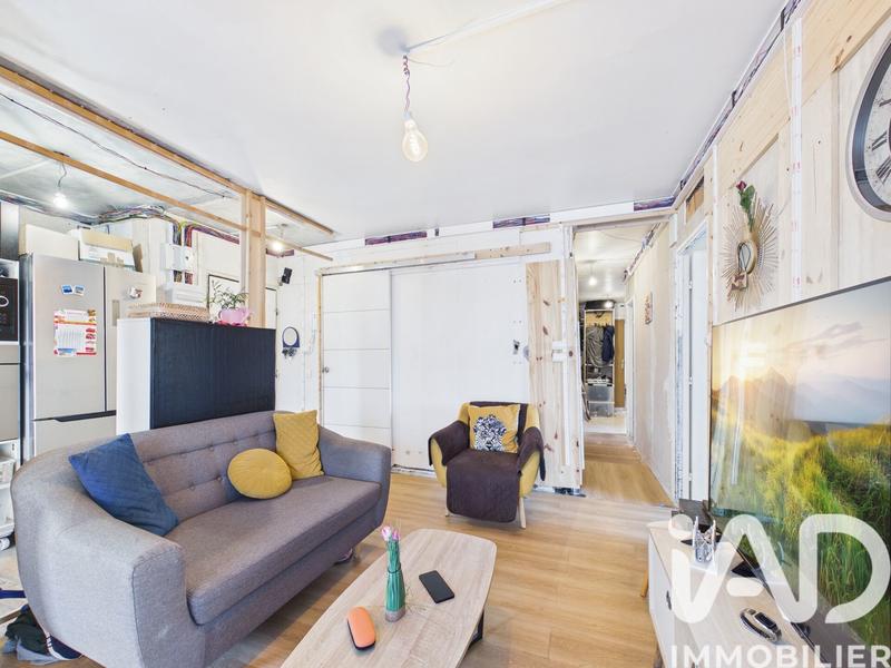 Appartement - 90 m² - 6 pièces