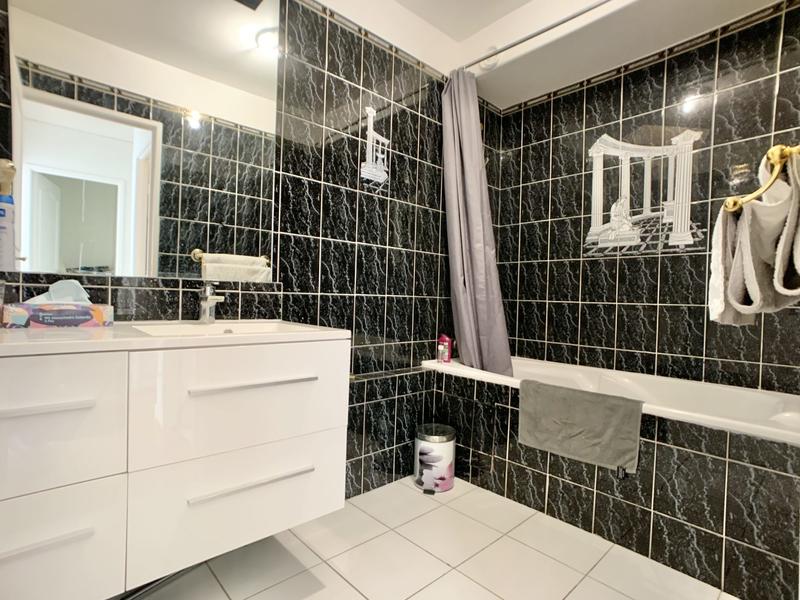 Appartement - 94 m² - 4 pièces