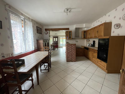 Maison - 177 m² - 7 pièces