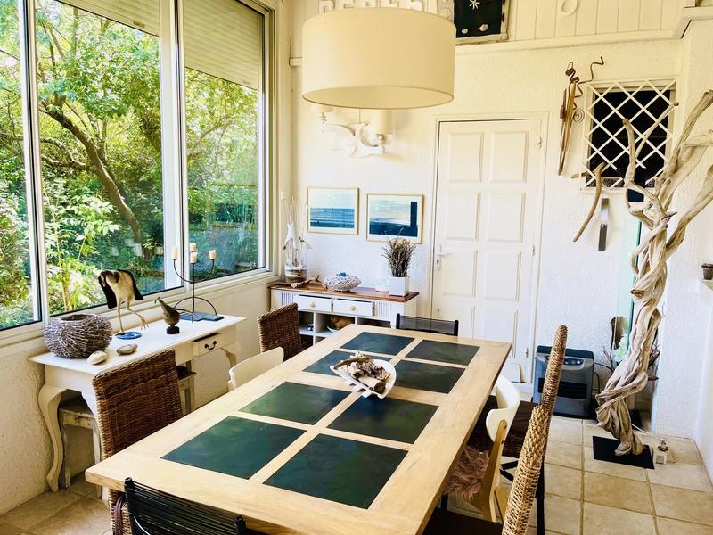 Maison - 185 m² - 7 pièces