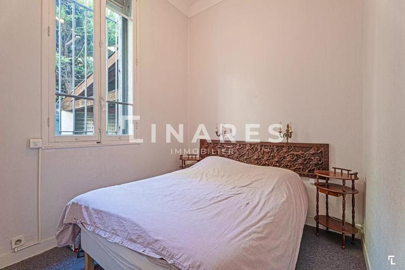 Appartement - 204 m² - 6 pièces