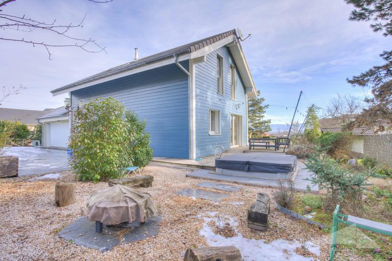 Maison contemporaine - 111 m² - 5 pièces