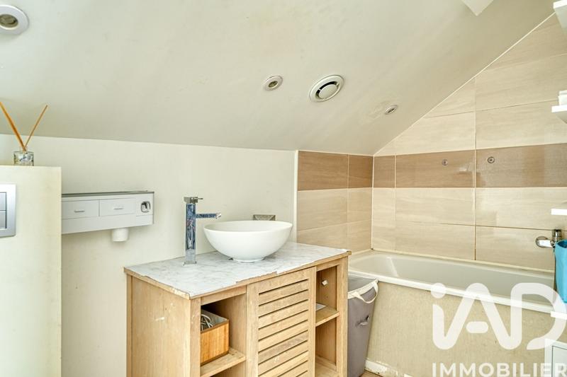 Maison - 97 m² - 5 pièces