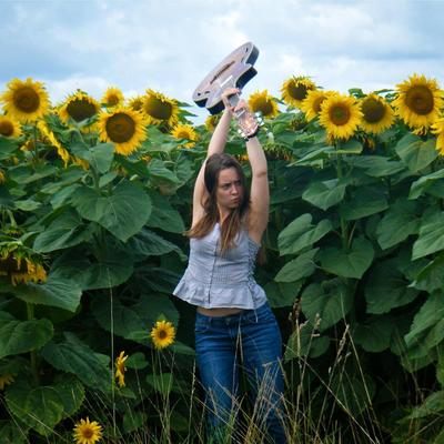 Concert Muddy Gurdy + Avril Milvoy (1e partie)