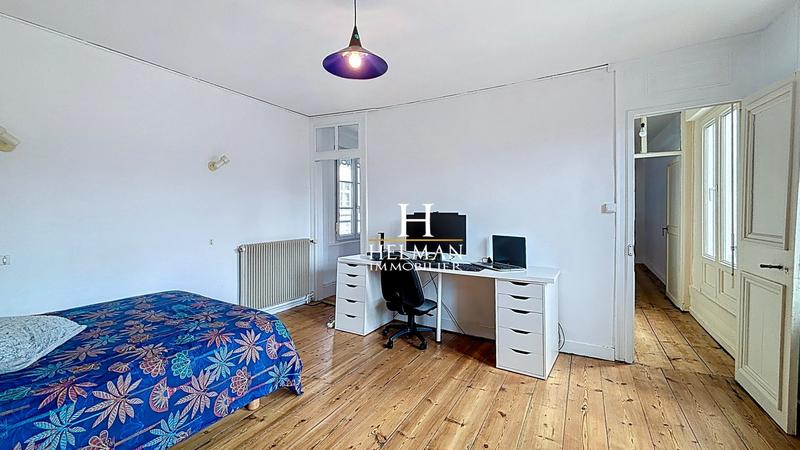 Maison - 296 m² - 8 pièces