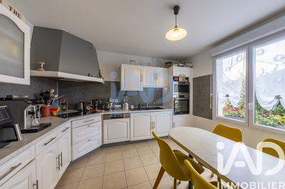 Maison - 165 m² - 7 pièces