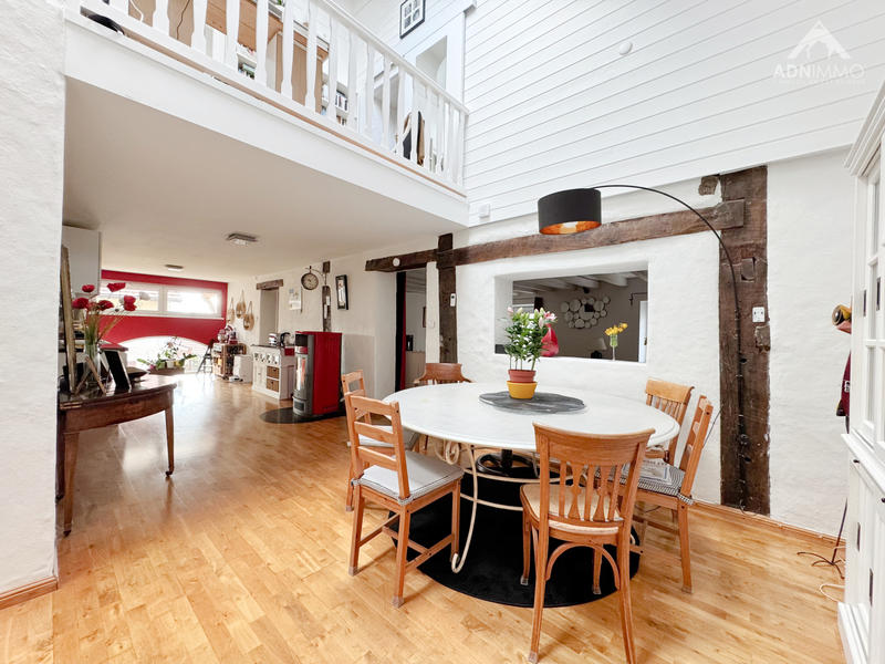 Maison - 198 m² - 5 pièces