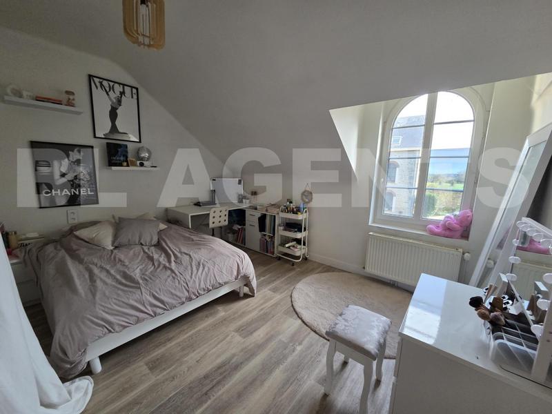 Maison - 804 m² - 28 pièces