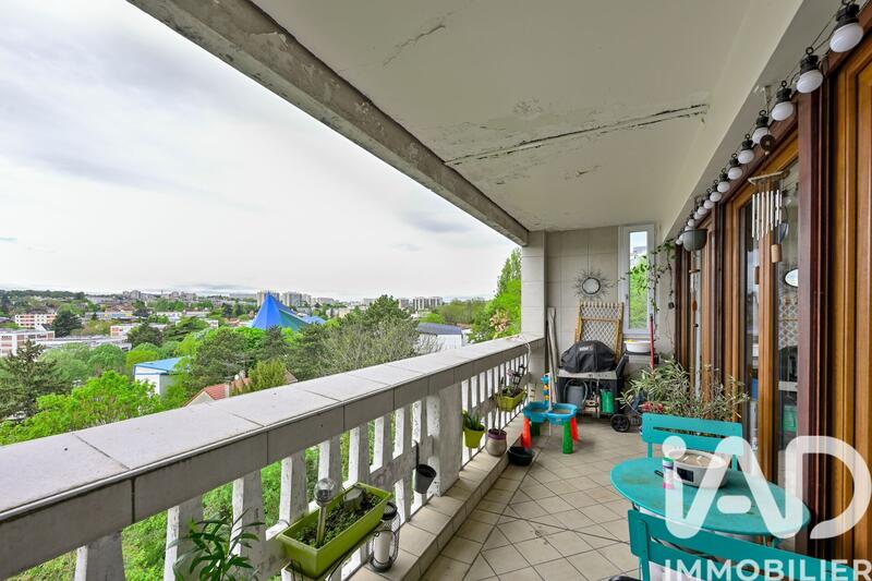 Appartement - 94 m² - 4 pièces