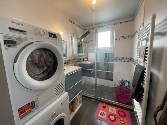 Maison - 101 m² - 6 pièces