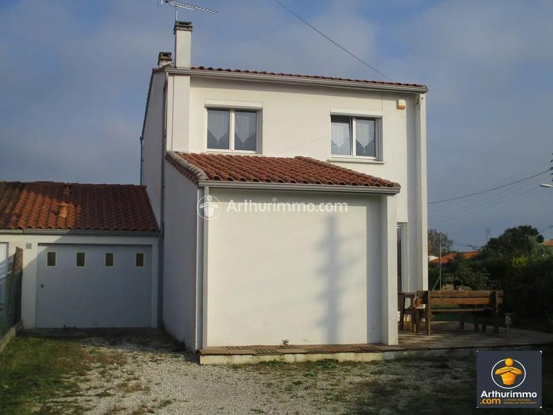 Maison - 92 m² - 5 pièces