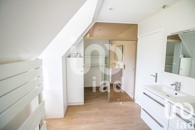 Maison - 208 m² - 8 pièces