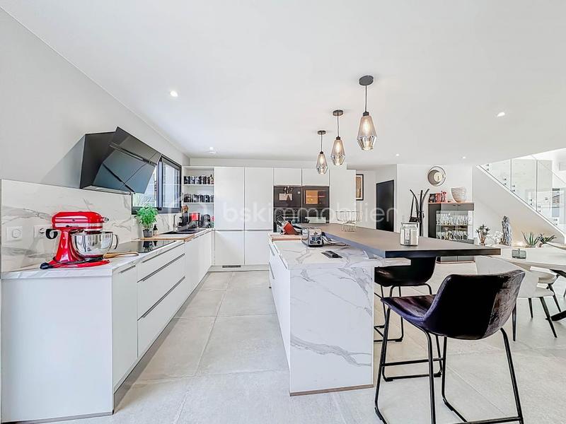 Villa - 190 m² - 7 pièces