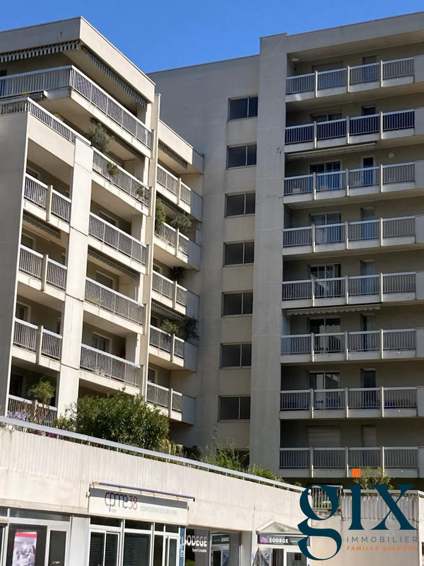 Parking / Garage - 16 m²