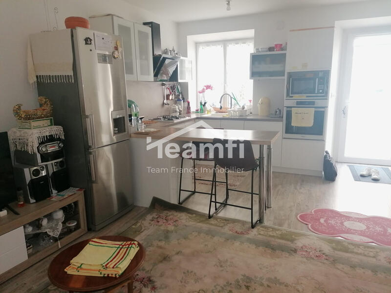 Maison traditionnelle - 170 m² - 7 pièces