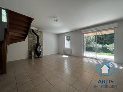 Maison - 80 m² - 4 pièces