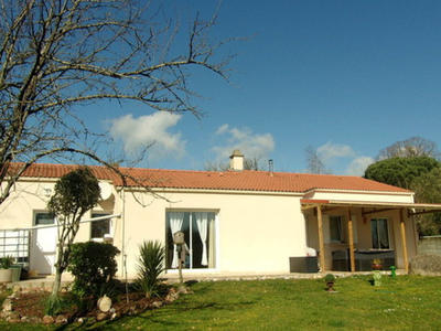 Maison - 102 m² - 4 pièces