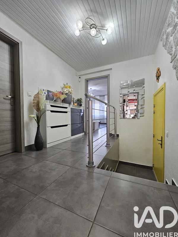 Maison - 180 m² - 5 pièces