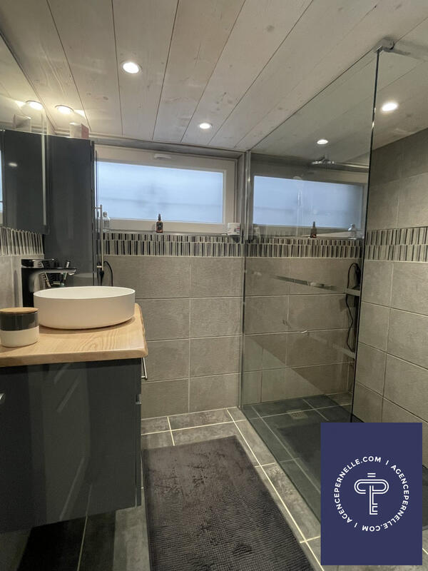 Maison - 111 m² - 5 pièces