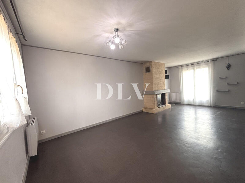 Maison - 92 m² - 4 pièces