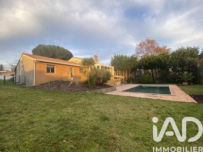 Maison - 133 m² - 6 pièces