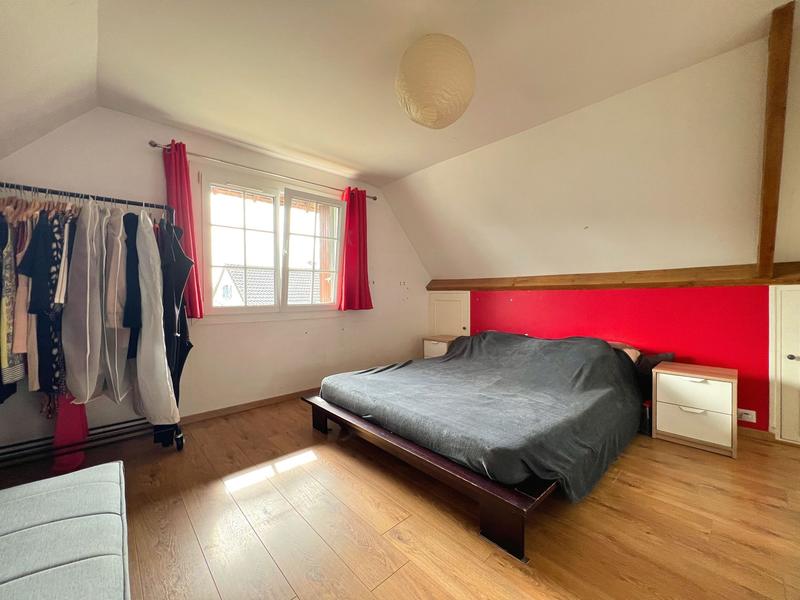 Maison traditionnelle - 82 m² - 4 pièces