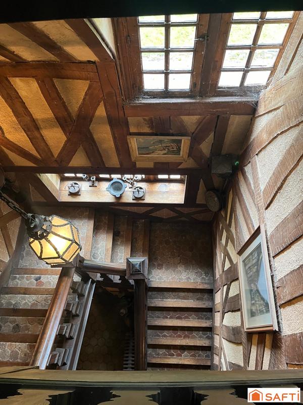 Propriété - 400 m² - 15 pièces