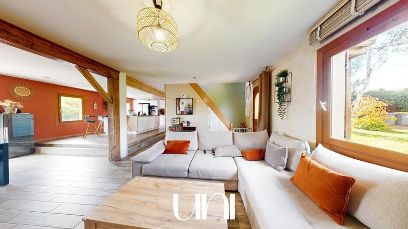 Maison - 137 m² - 6 pièces