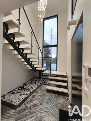 Maison - 142 m² - 5 pièces